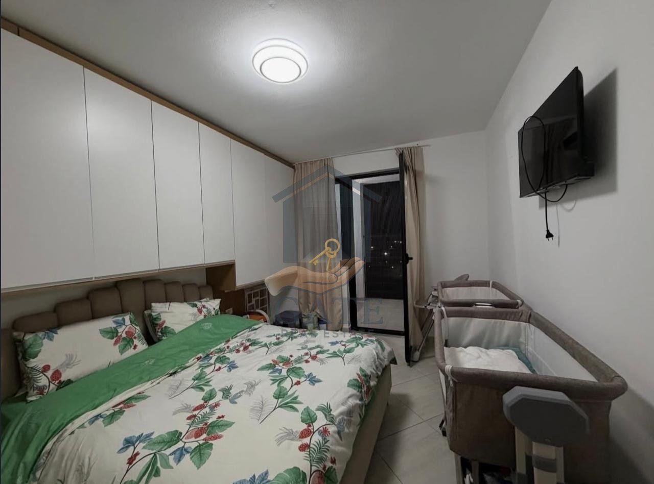 Shitet Apartament 3+1+2t+2b, Shkozet