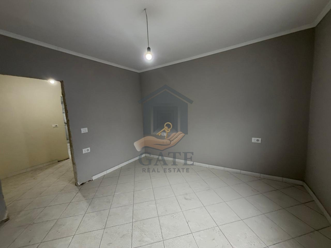 Shitet, Apartament 1+1, pranë Vala Park,Durrës.