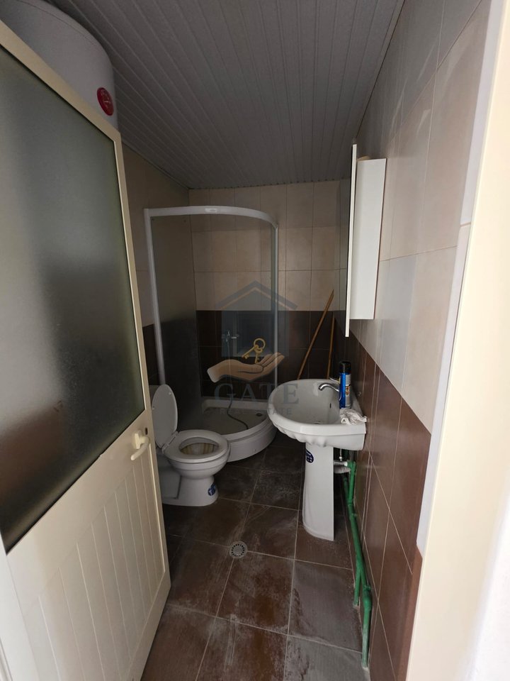 Shitet, Apartament 2+1 Qerret, Durres