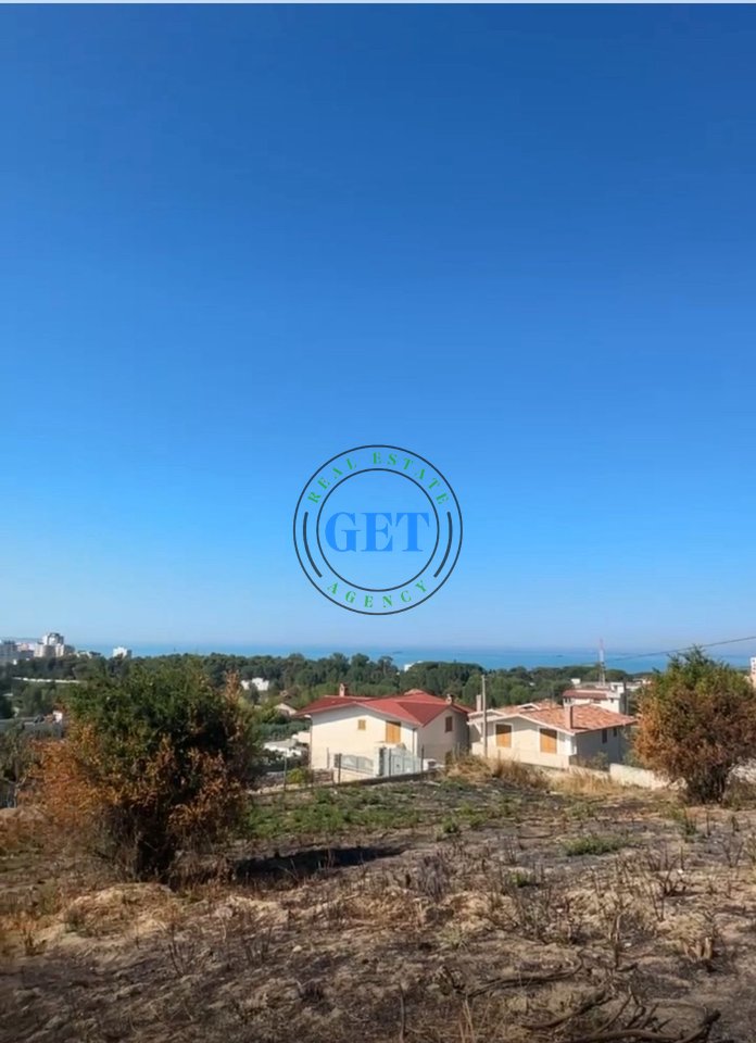 Shitet Tokë në Shkallnur – Afër Plepave, pranë Shkollës "Talenti", Durrës
