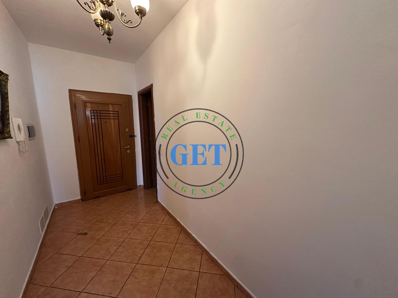 Shitet, Apartament 2+1+2, Ish Rajoni i Policise, Durres