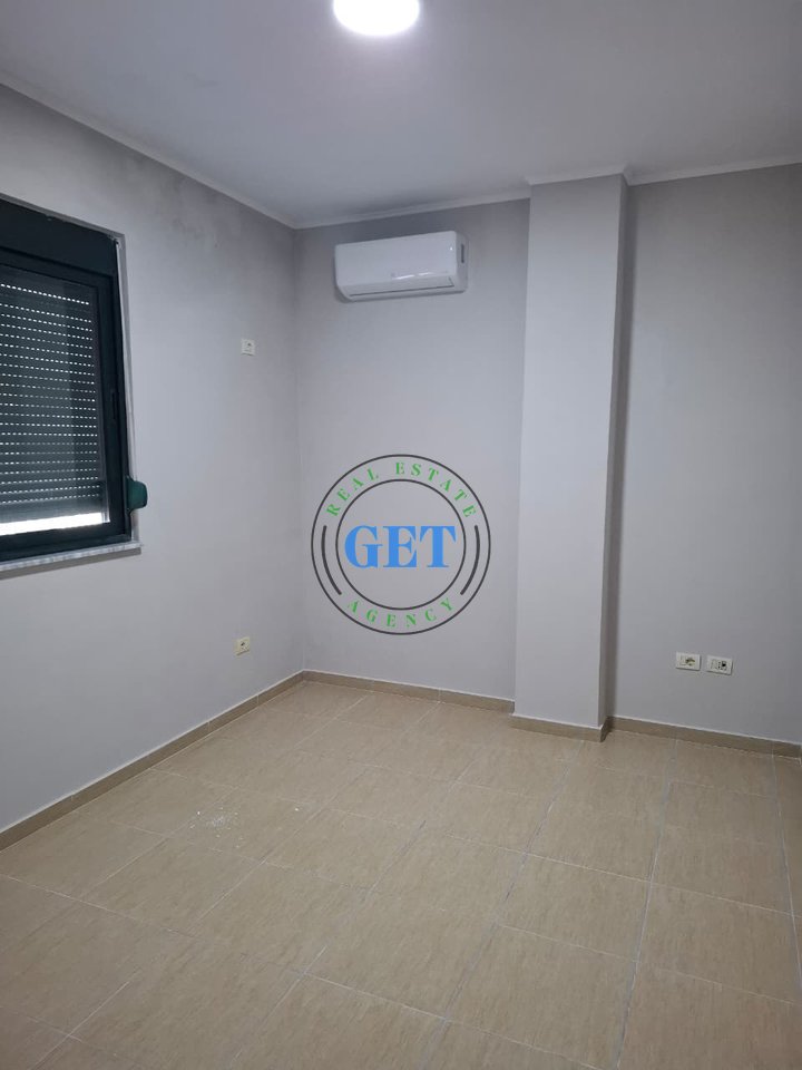 Jepet me qira Apartament 2+1 ,Stadiumi, Durrës