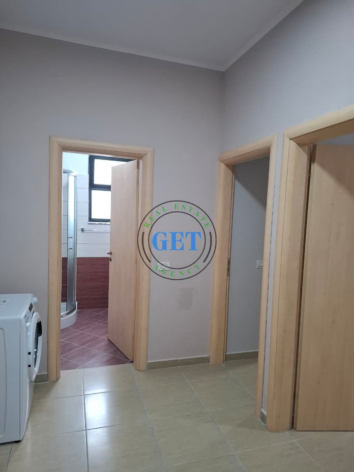 Jepet me qira Apartament 2+1 ,Stadiumi, Durrës