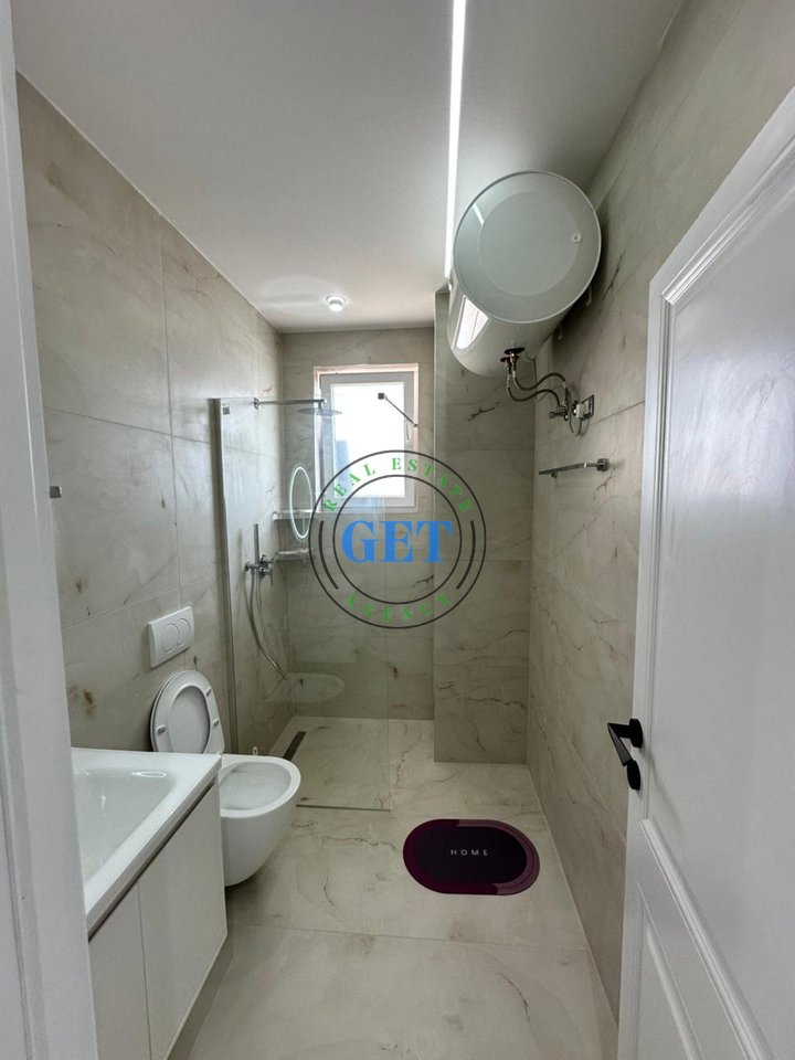 In vendita, Appartamento 3+1+2+2, Piccolo mercato industriale, Durazzo