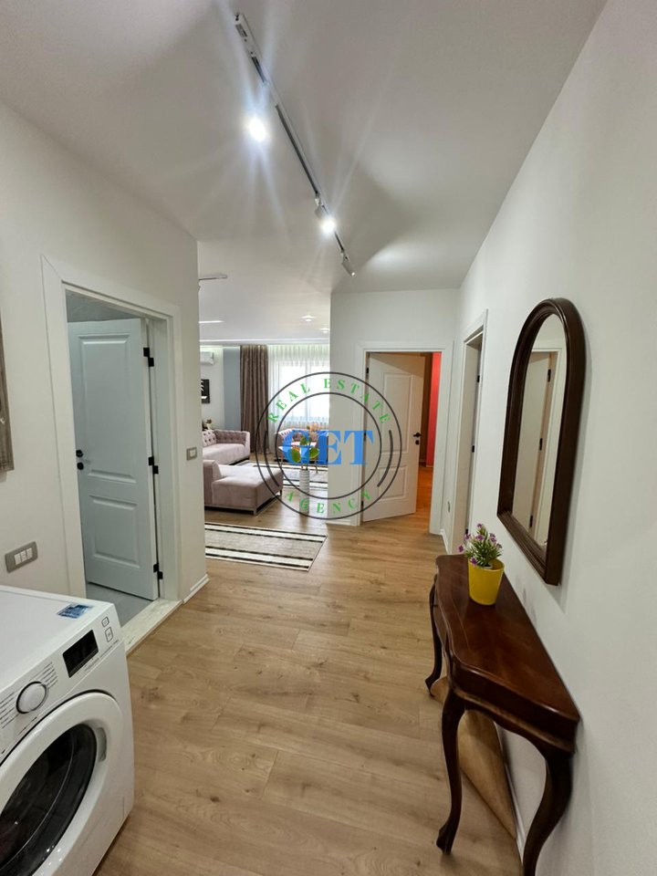 In vendita, Appartamento 3+1+2+2, Piccolo mercato industriale, Durazzo