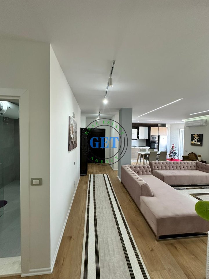 In vendita, Appartamento 3+1+2+2, Piccolo mercato industriale, Durazzo