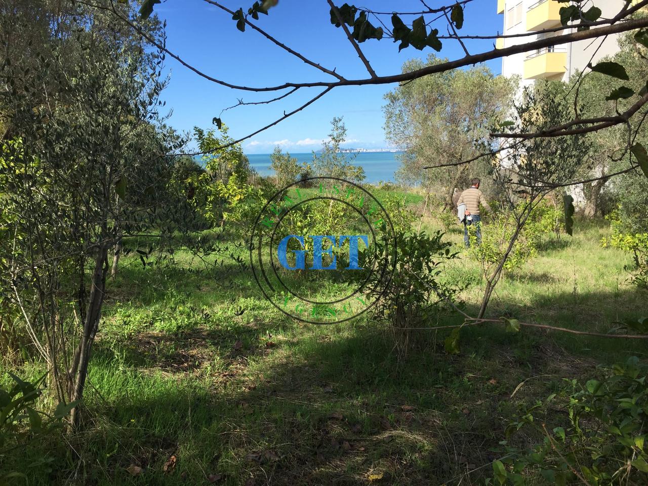 Shitet Tokë me Pamje Deti ne Karpen te Kavajës, Golem ,Durres