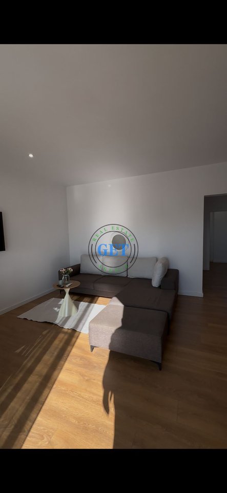 Shitet, Apartament 2+1+2, Tek Ish Urt, Durres!