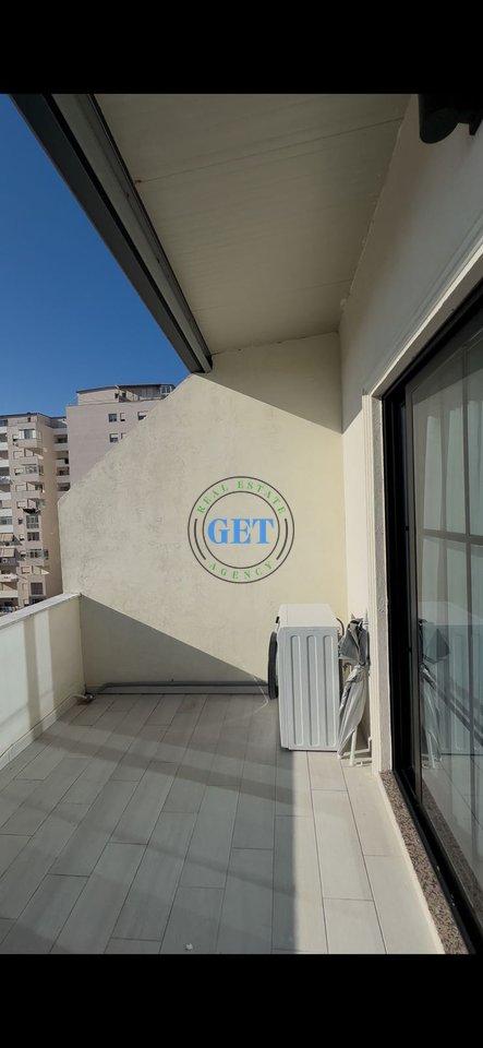 Shitet, Apartament 2+1+2, Tek Ish Urt, Durres!