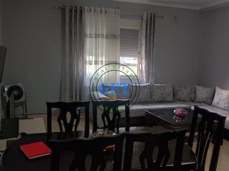 Qira, Appartamento 2+1+2, Piazza Pranvera, Durazzo.