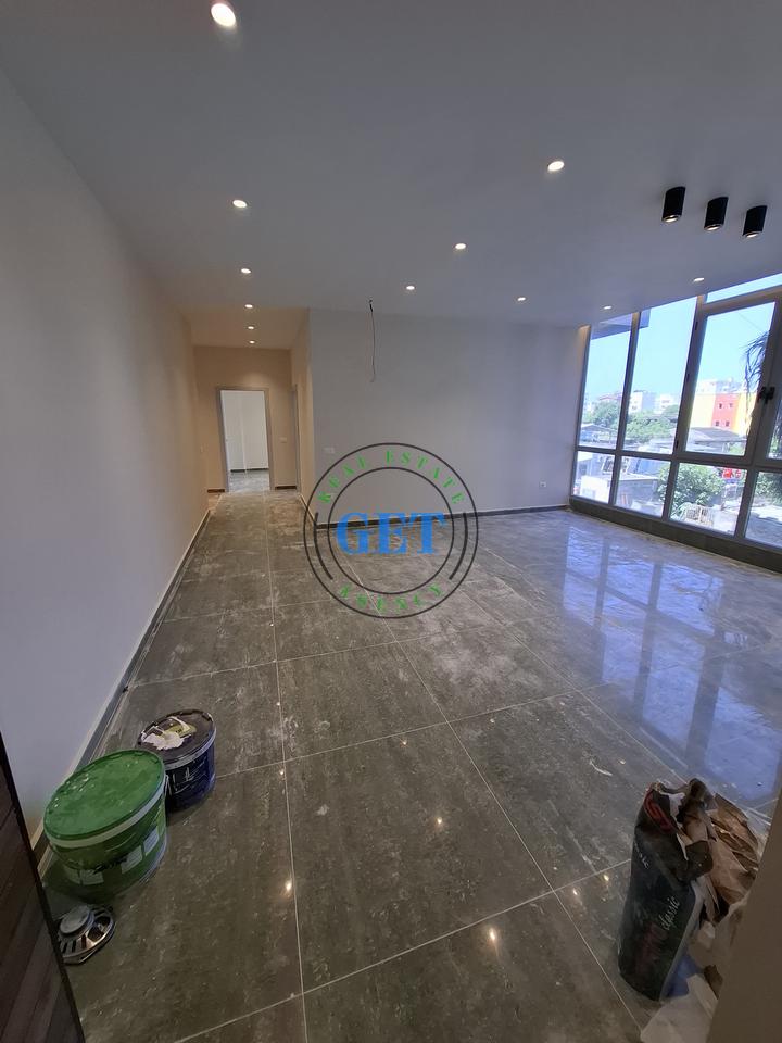 Shitet, Apartament 2+1+2, Plazh Hekurudha, Durres