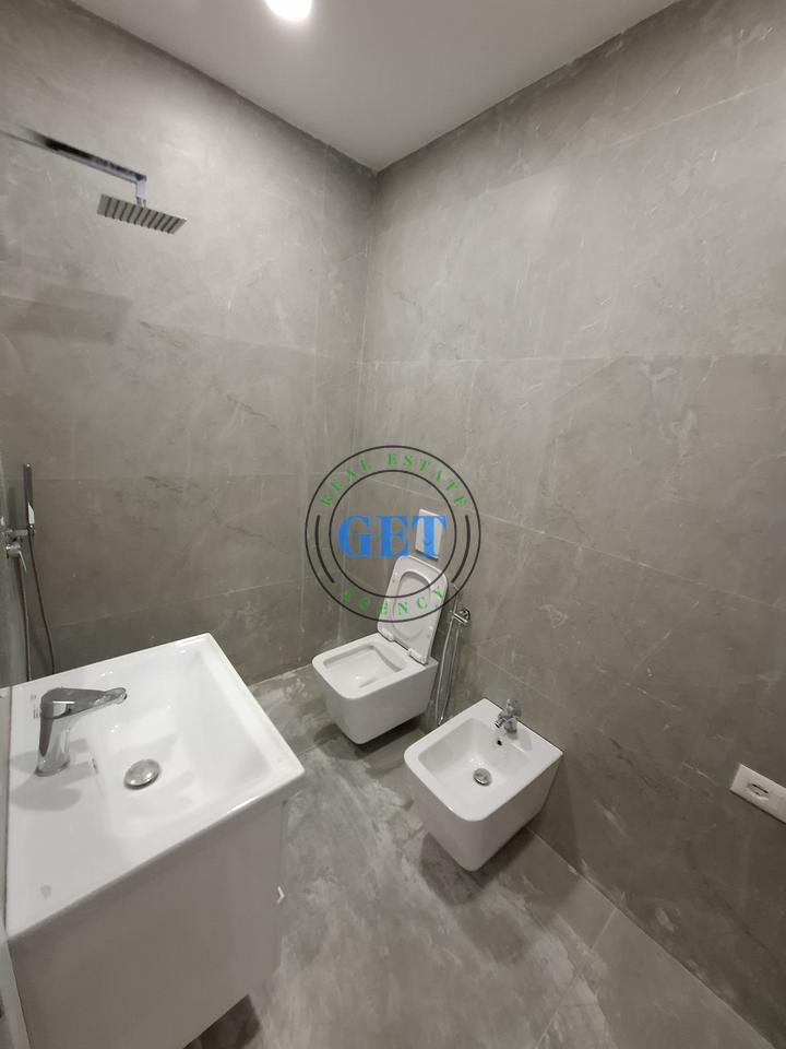 Shitet, Apartament 2+1+2, Plazh Hekurudha, Durres
