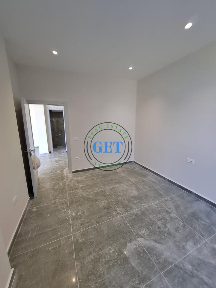 Shitet, Apartament 2+1, Plazh Hekurudha, Durres