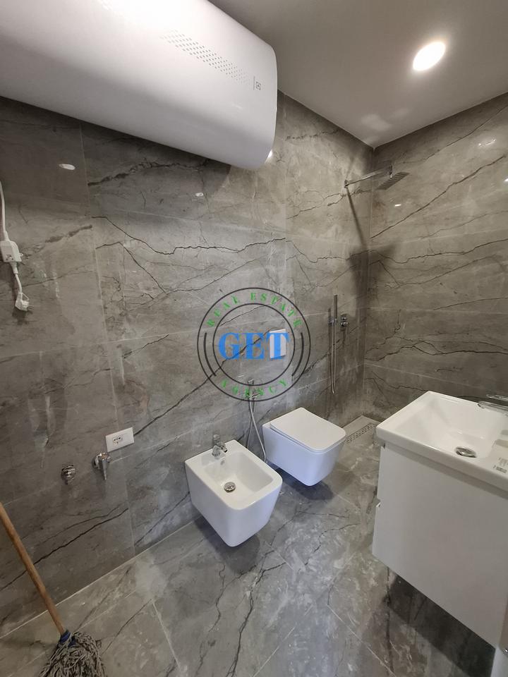 Shitet, Apartament 2+1, Plazh Hekurudha, Durres