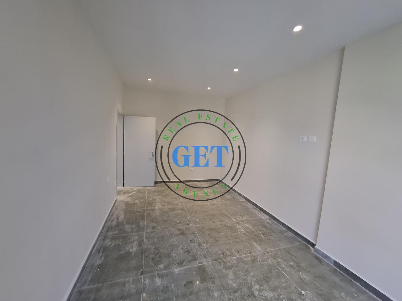 Shitet, Apartament 2+1, Plazh Hekurudha, Durres