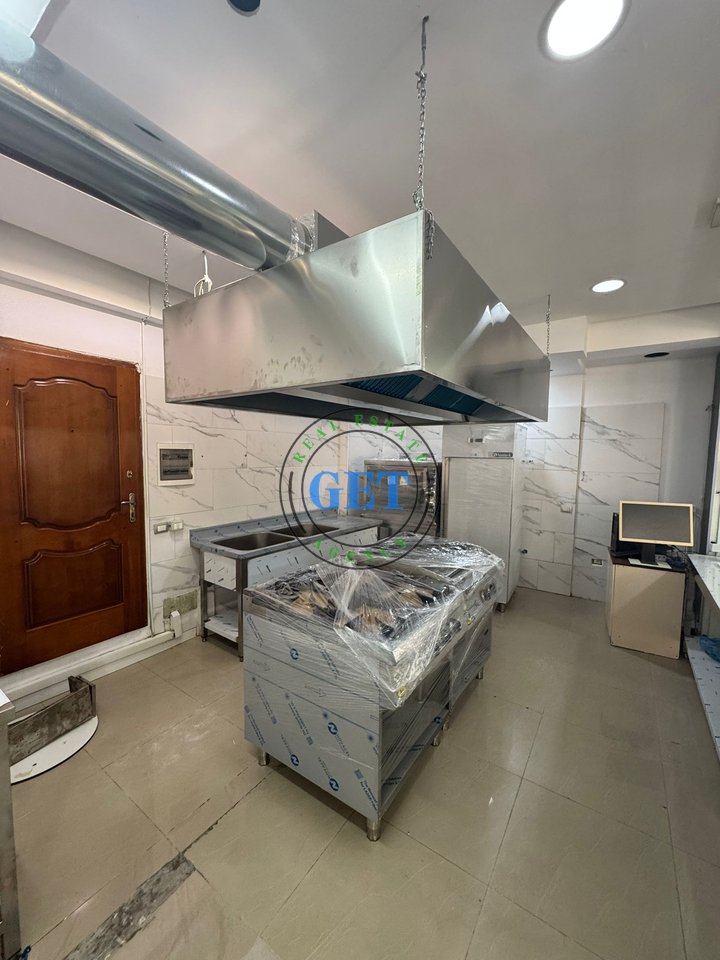 Affitto, Bar Ristorante, Nuova strada del Porto, Durazzo