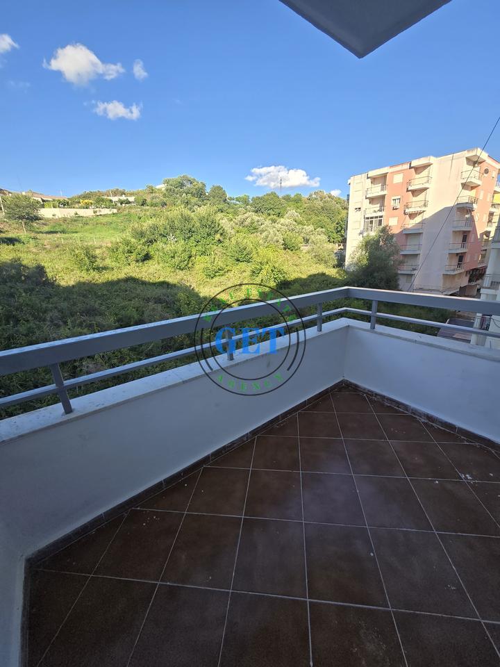 In vendita, Appartamento 1+1 Shkembi i Kavajes, Durazzo.