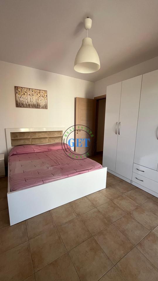 Shitet, Apartament 1+1+Verande , Tek Rotondo, Plepa,Durres.