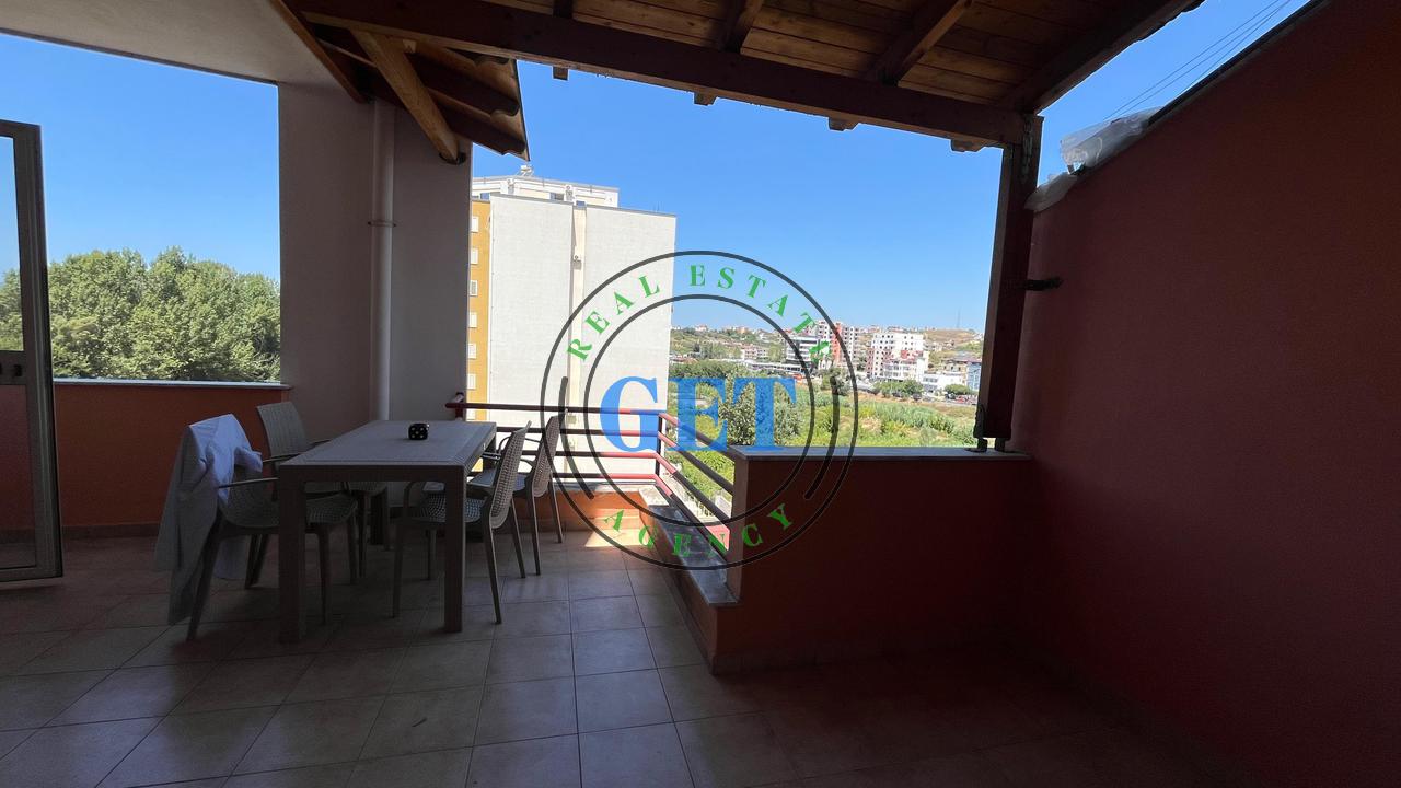 Shitet, Apartament 1+1+Verande , Tek Rotondo, Plepa,Durres.