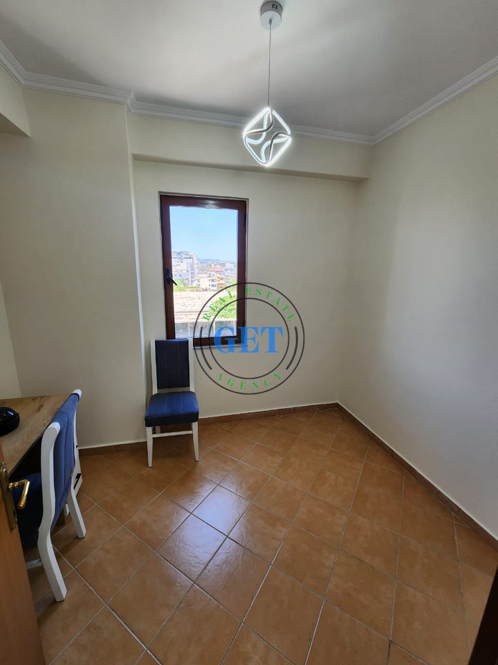 Shitet, Apartament 2+1, Plazh Hekurudha, Durres!