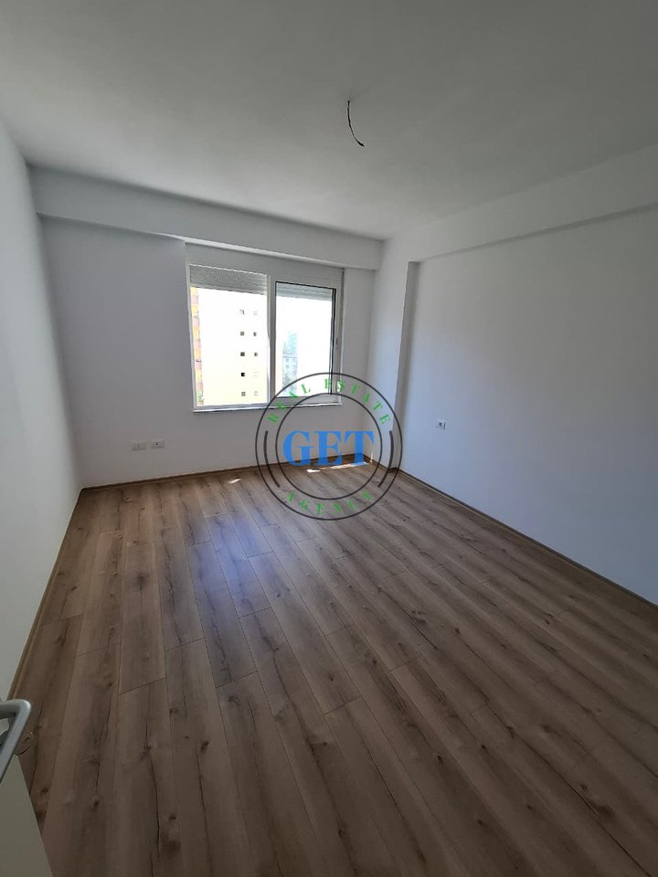 Shitet, Apartament 2+1+2 , PLAZH ILIRA Durres!!!