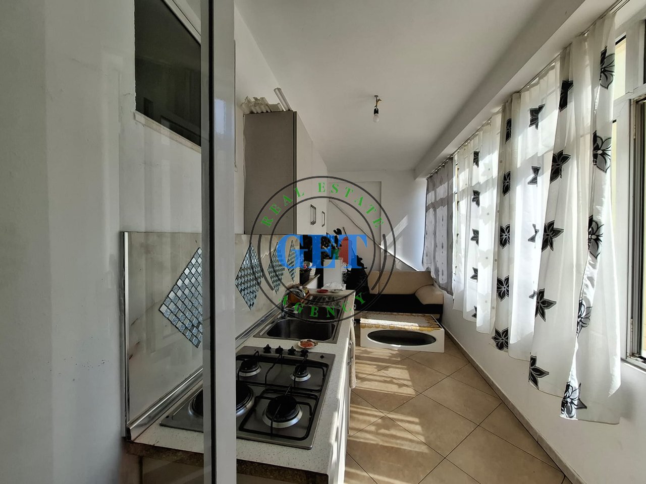 Shitet, Apartament 1+1 Mundesi Kthimi Ne 2+1 Ish Urt, Durres