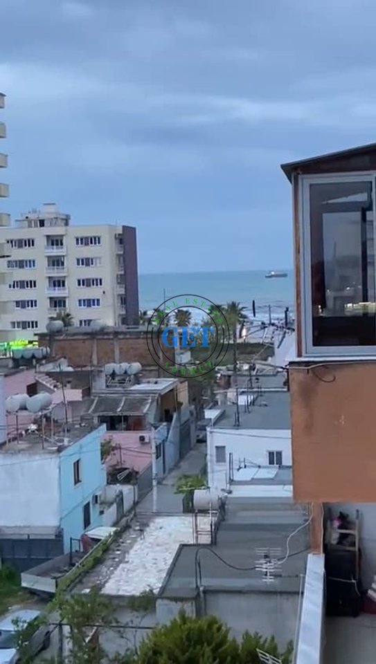 Shitet, Apartament 1+1, Plazh Rrota e Kuqe, Durres.