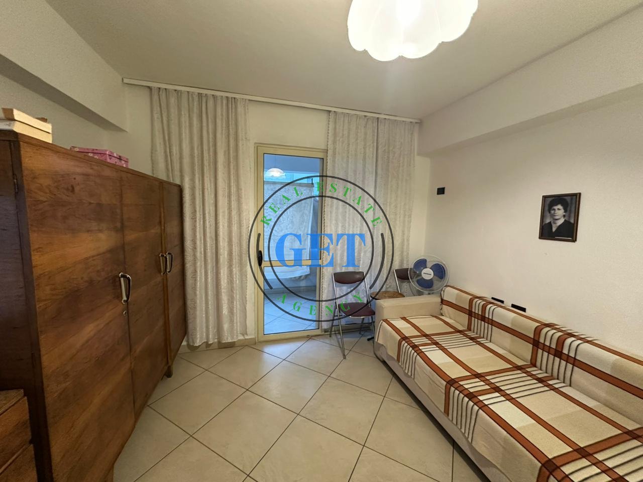 SHITET, APARTAMENT 2+1,RRUGA E PORTIT ,DURRES