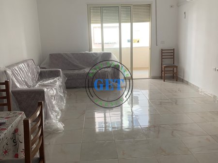 Jepet me qira Apartament 1+1 ne Plazh Iliria, Durres
