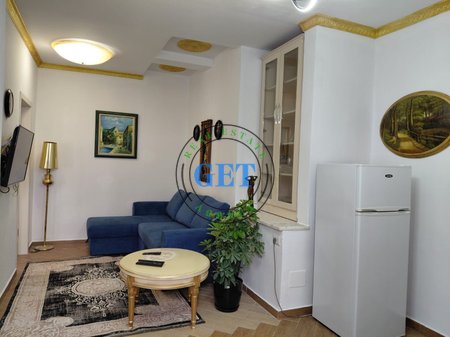 Qira Apartment 1+1 with garage, in the Vollgë area, behind the Italian School, Durrës.