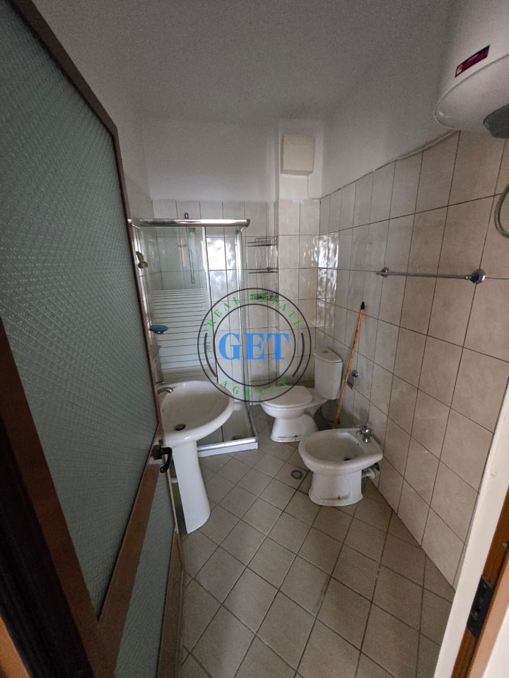 Shitet, Apartament 2+1, Plazh , Durres.