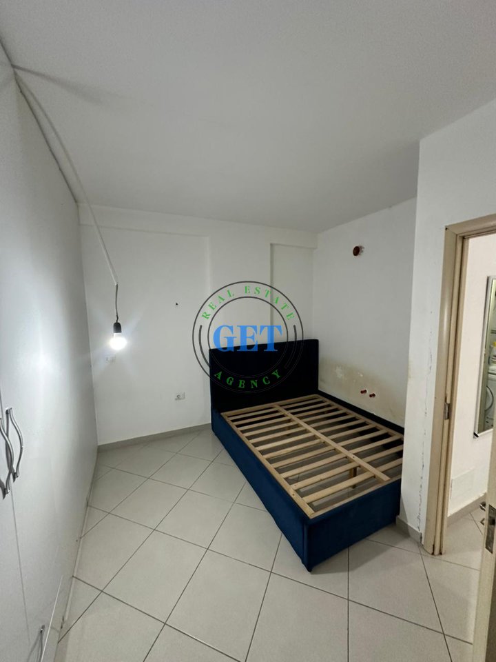 Qira, Apartament 2+1,lagjia 18, Durres!