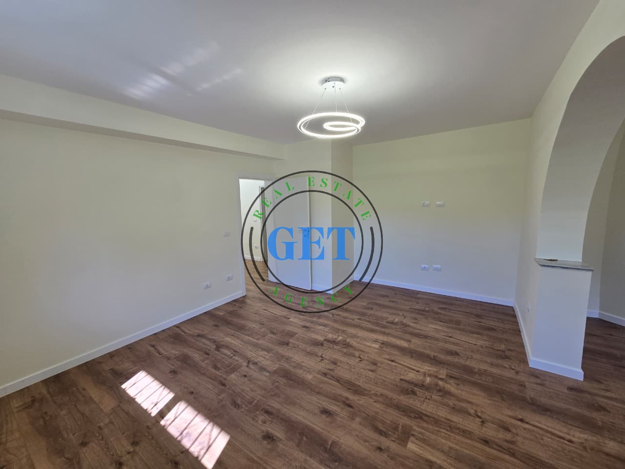 For sale, 2+1 apartment with separate kitchen, at Vala Park, Durres.
