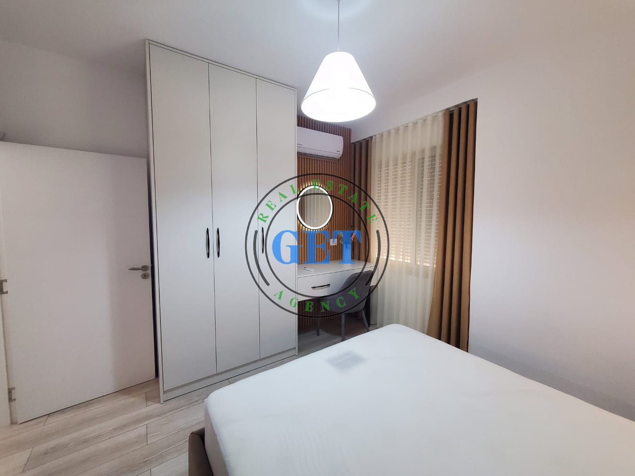 Shitet, Apartament 1+1,Rrota Kuqe Plazh  , Durres!!!!!