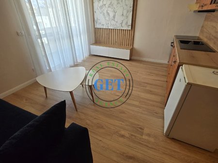 Shitet Garsoniere, Plazh Hekurudha, Durrës