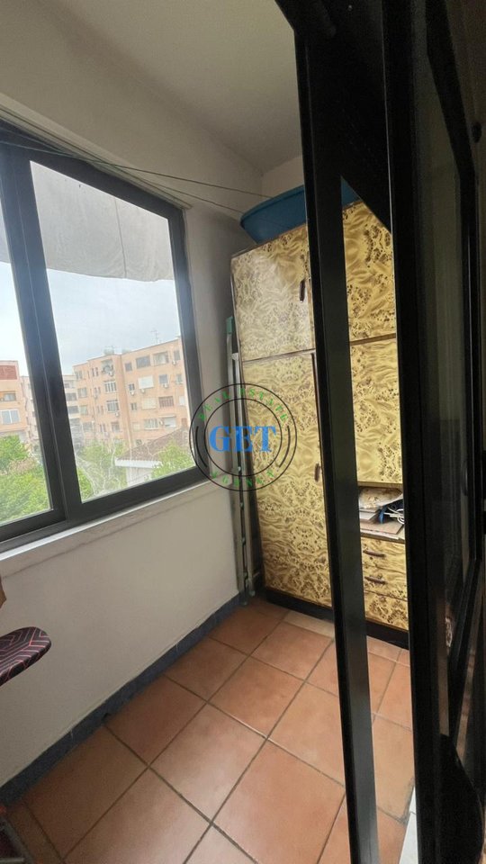 Jepet me Qira Apartament 2+1,Tek Stadiumi, Durrës