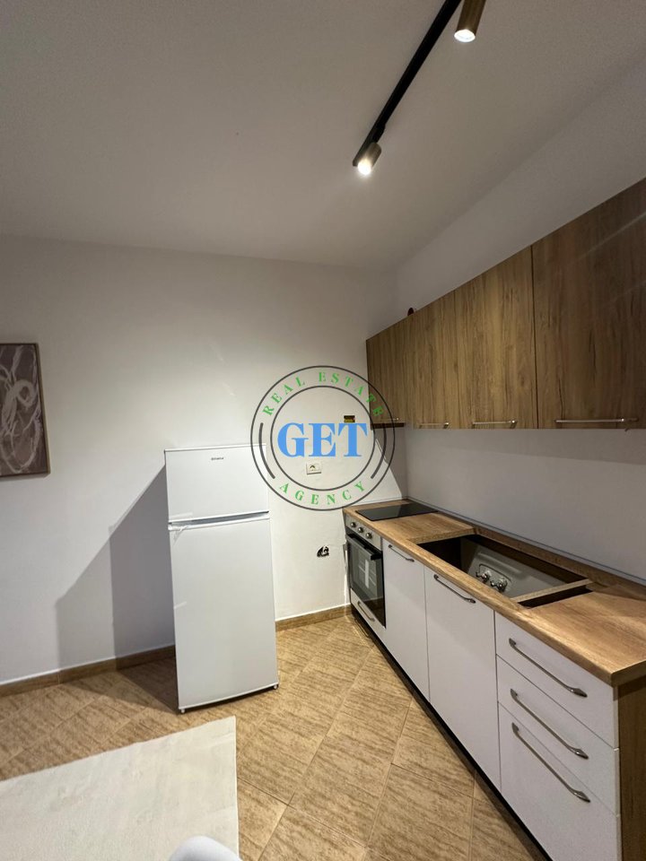 Shitet Garsoniere, Shkëmbi i Kavajës,Durres.