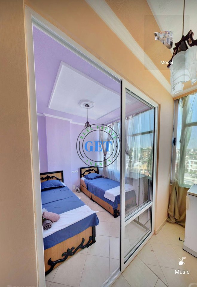 Jepet me qira Apartament Garsoniere e Organizuar ne 1+1, Plazh Iliria, Durrës