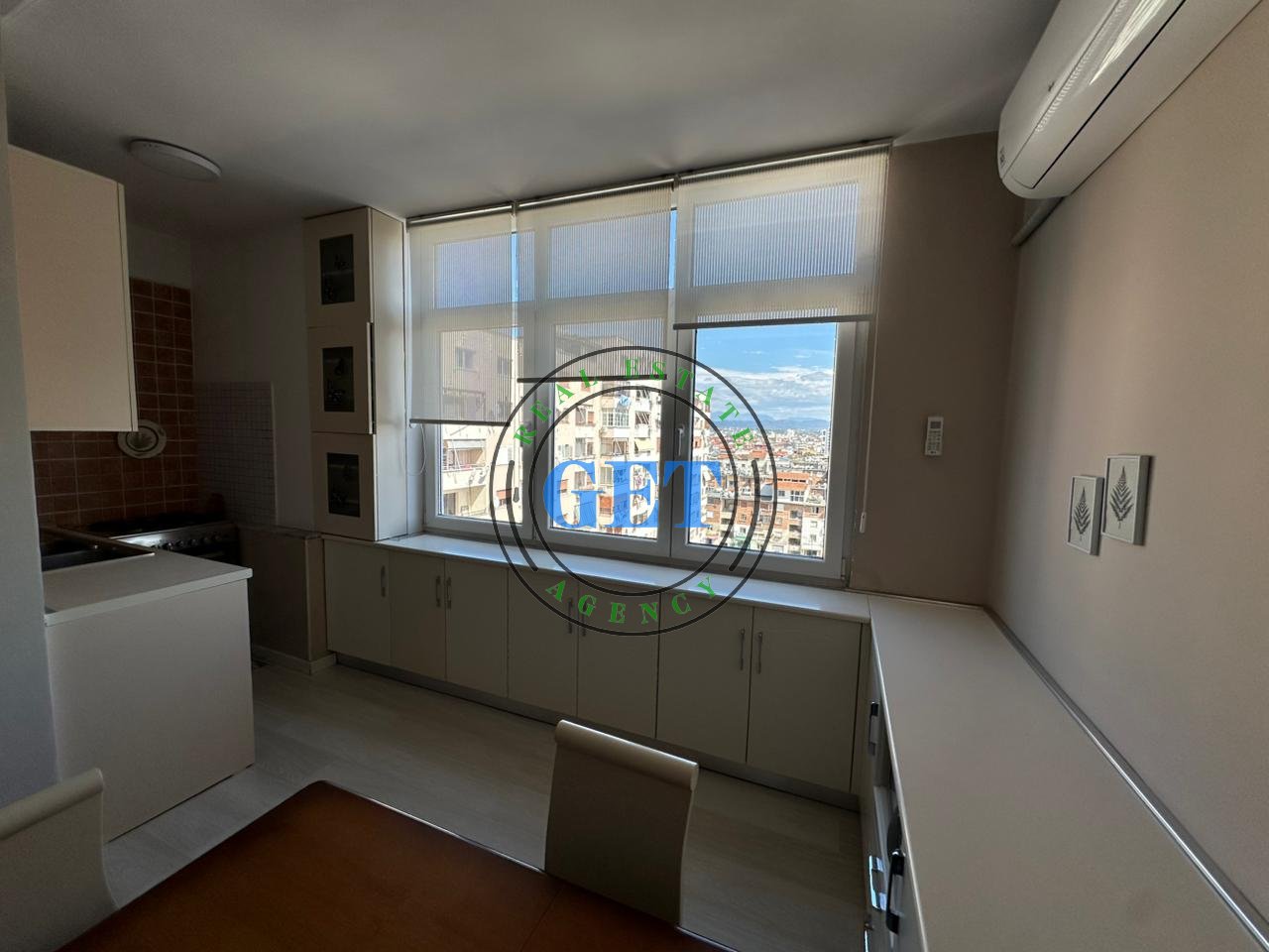 Shitet Apartament 2+1, pranë Markatës, Durrës