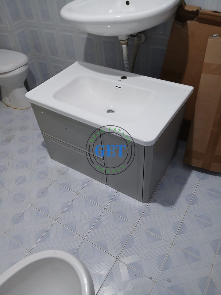 Shitet vile private, 3-kateshe, Arapaj,Durrës.