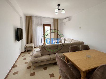 Appartamento 2+1+2 in Vendita | Spiaggia, Durrës (3ª Linea)