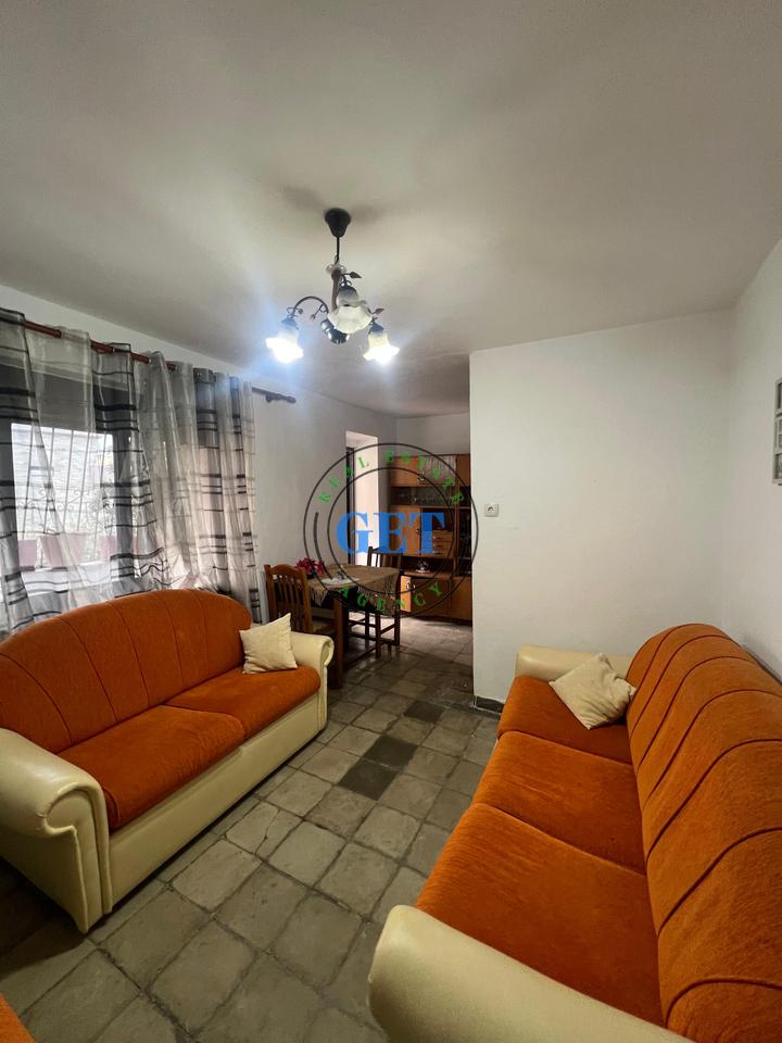 For sale, 2+1 apartment near Eftali Koçi, Durrës.