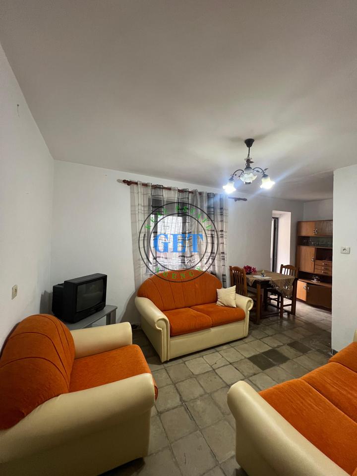 For sale, 2+1 apartment near Eftali Koçi, Durrës.