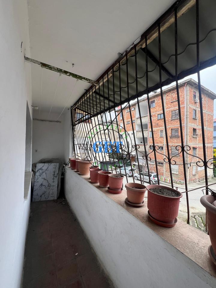 For sale, 2+1 apartment near Eftali Koçi, Durrës.