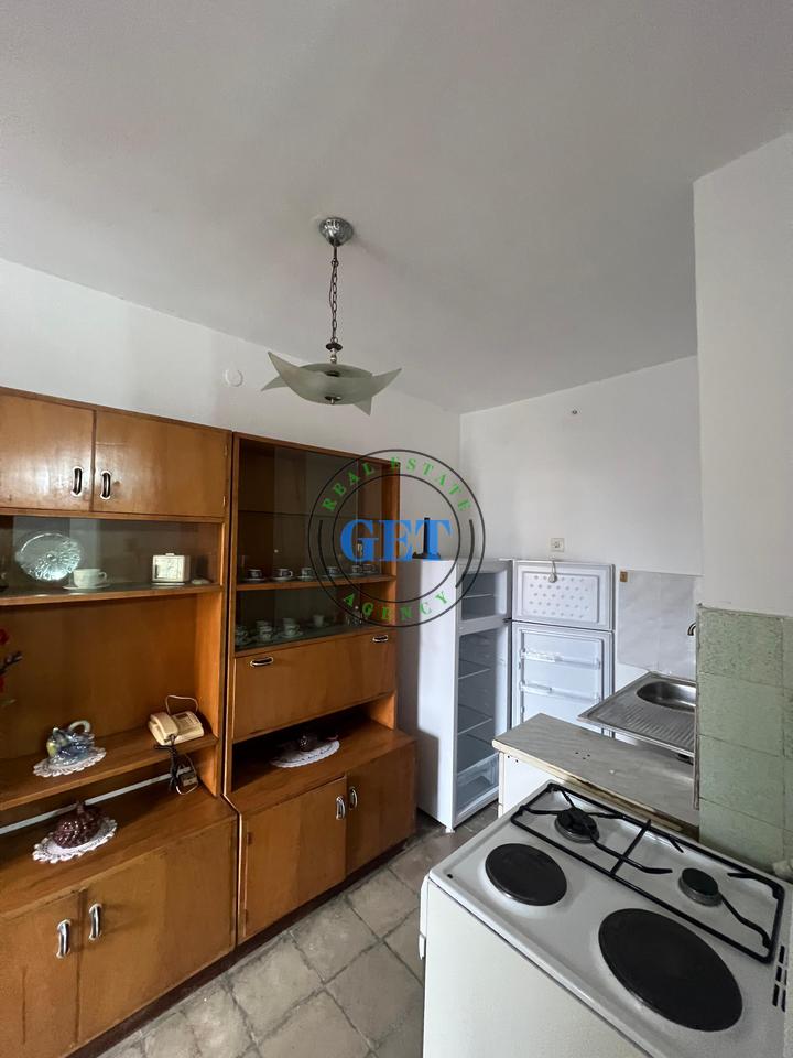 For sale, 2+1 apartment near Eftali Koçi, Durrës.