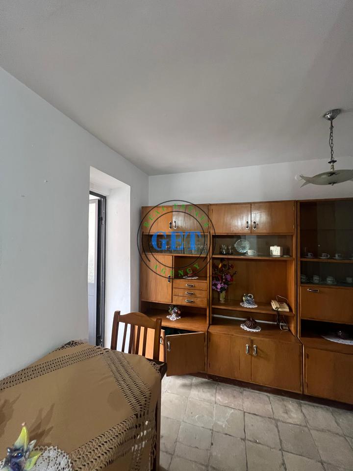 For sale, 2+1 apartment near Eftali Koçi, Durrës.