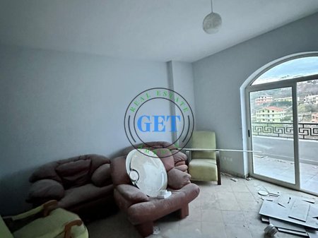 Shitet garsoniere, Shkëmbi i Kavajës, Durrës