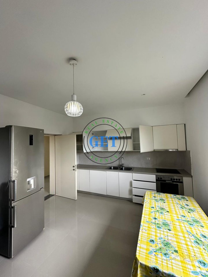 Shitet, Shtepi Private 1- Kateshe, Xhafzotaj, Durres.