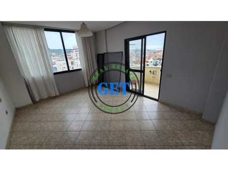 shitet, Apartament 2+1, lagjia 18, Durres