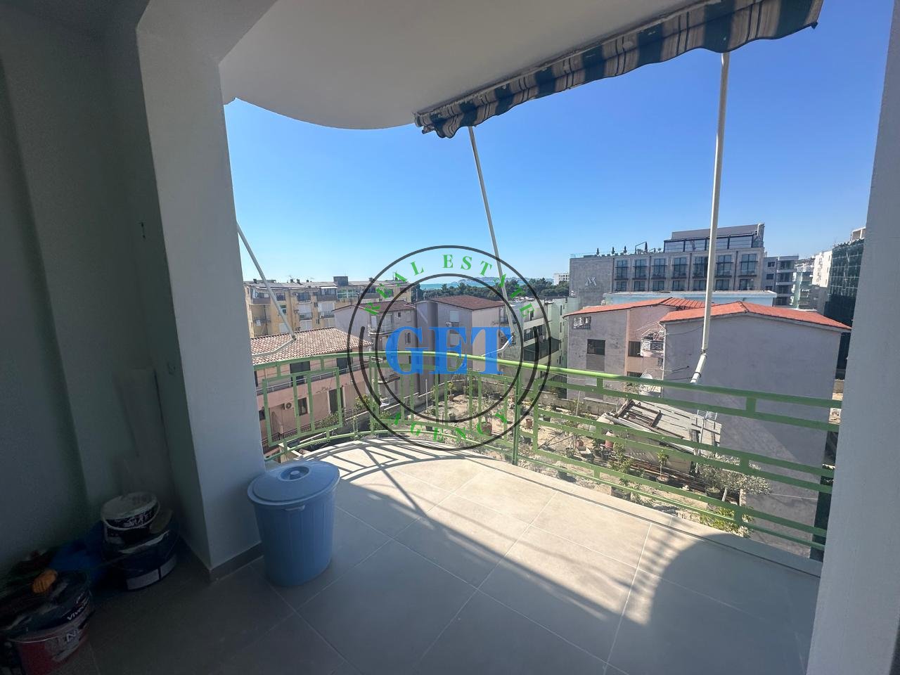 Shitet Apartament 2+1+2 ballkone | Golem, Durrës